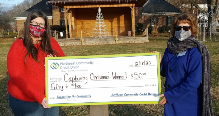 Capturing Christmas Winner - Beth Laws